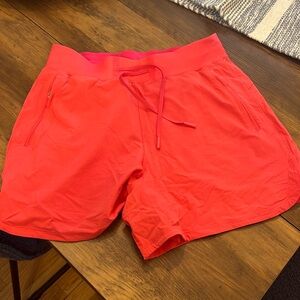 Brand New Lululemon License to Train High Rise short 4inches